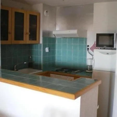 Spacieux 2 Pieces Avec Terrasse Et Vue Degagee, Proche Du Quartier Le Pin De - Fr-1-308-51 * Bormes-les-Mimosas